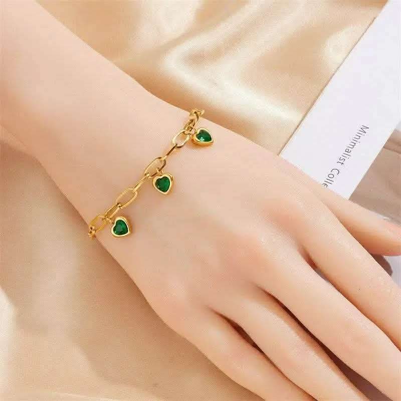 Heart Charm Gold Bracelet